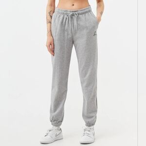 Nike Jordan Essentials Fleece Pants in Grey Size S